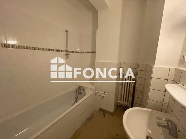 Location Appartement 4 pièces 77.04 m² - 17 PLACE D'AUSTERLITZ Strasbourg 67000