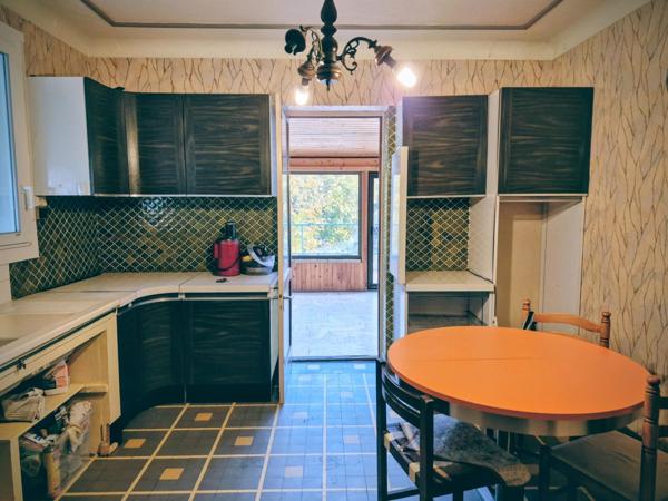 Spacieuse maison à Vivonne - Château-Larcher