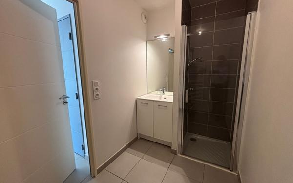 Appartement à vendre    2 pièces • 41 m2 Tours