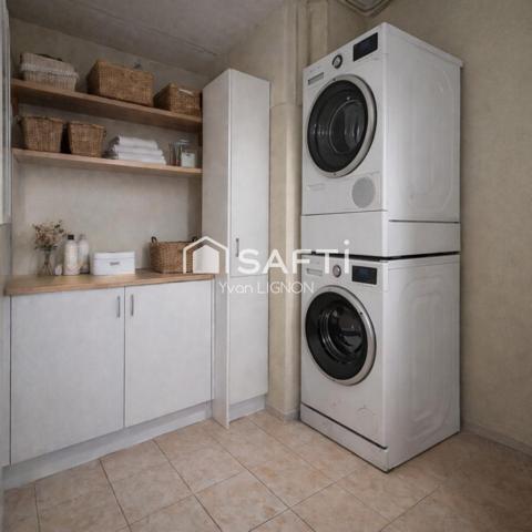 Dernier étage lumineux en centre-ville