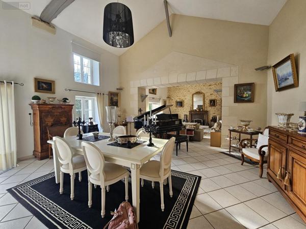 Maison à vendre à Plaine-et-Vallées dans les Deux-Sèvres (79600), ref : 79025-300-79025