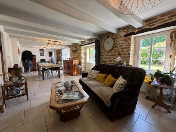 Penty Breton avec dépendance et terrain arboré &carport