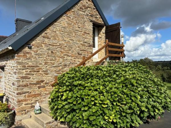 Penty Breton avec dépendance et terrain arboré &carport