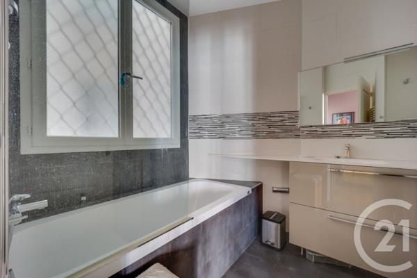 Appartement F5 à vendre  5 pièces - 96,43 m2 MONTROUGE - 92