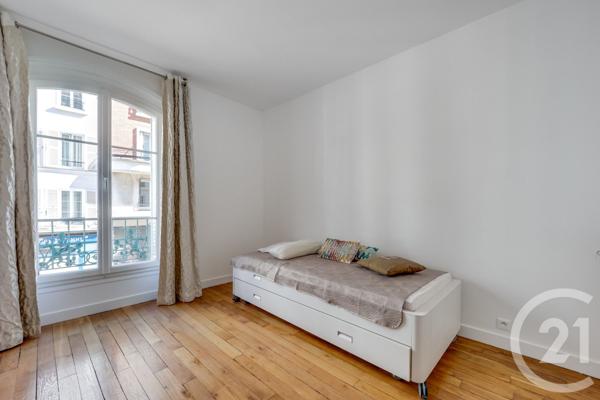 Appartement F5 à vendre  5 pièces - 96,43 m2 MONTROUGE - 92
