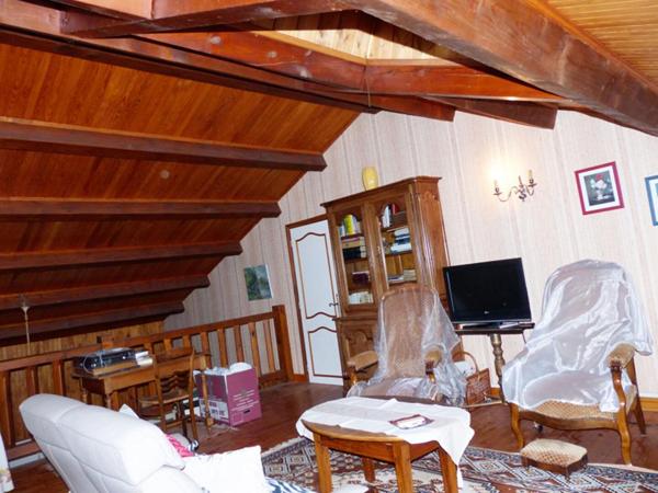 Maison Solignac Sur Loire 5 pièce(s) 195 m2