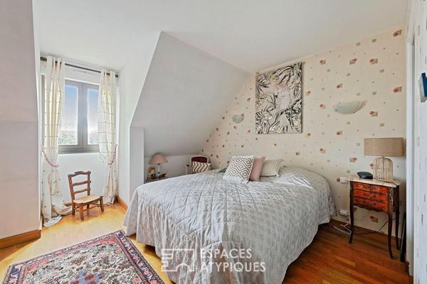 Villa Prestige aux Volumes Spectaculaires en coeur de ville