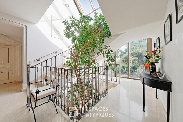 Villa Prestige aux Volumes Spectaculaires en coeur de ville