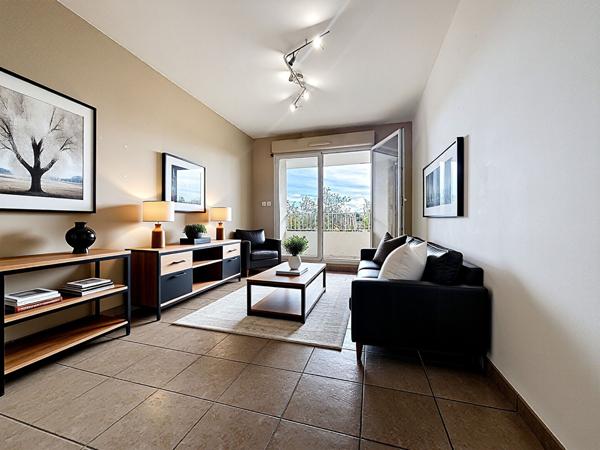 Appartement Marseille 2 pièce(s) 40.66 m2 avec place parking privatif terrasse