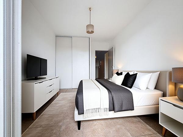 Appartement Marseille 2 pièce(s) 40.66 m2 avec place parking privatif terrasse