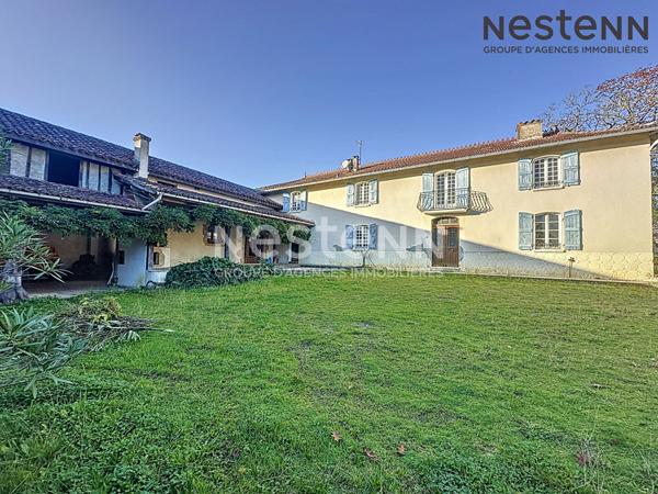 A vendre Maison Laas 14 pieces 470 m2 avec Gite et parc arbore