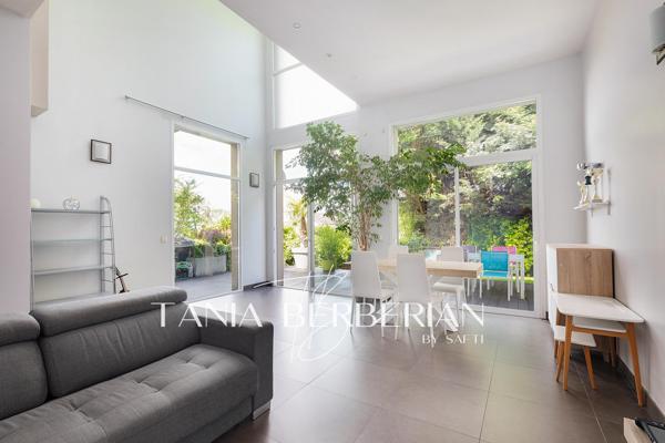 Maison d'architecte 5 pièces - 142m2 - Les Coteaux