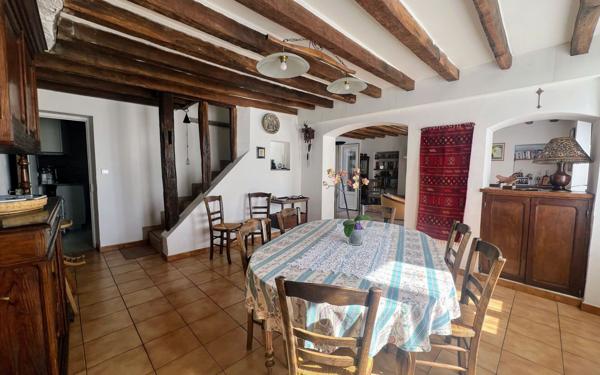 Maison à vendre    10 pièces • 203 m2 Vaux-sur-Seine
