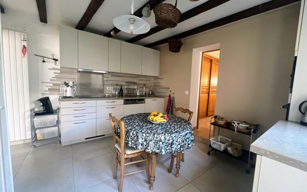 Maison à vendre    10 pièces • 203 m2 Vaux-sur-Seine
