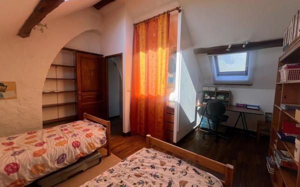 Maison à vendre    10 pièces • 203 m2 Vaux-sur-Seine