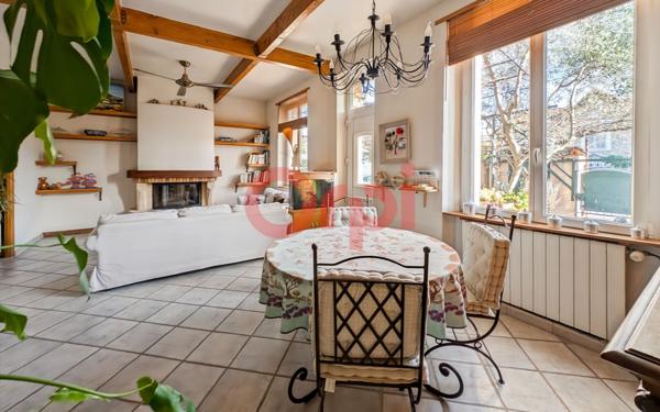 Maison à vendre    4 pièces •  Toulon