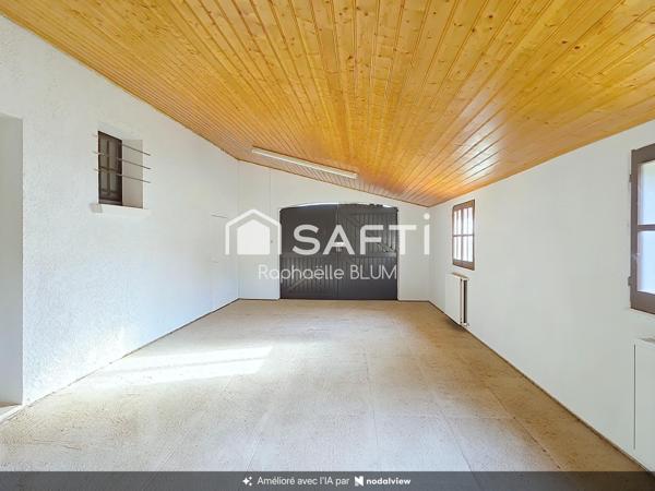 Maison de plain pied , à rénover.