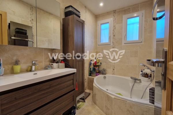 Maison à vendre 6 pièces de 133 m² à Jouy-le-Moutier