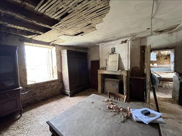 Maison à vendre |  Braize |  2 pièces | 180 m²