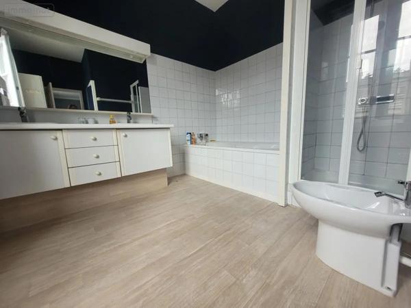 Achat - Maison Sablé-sur-Sarthe 72300 8 pièces 207 m 2 335 m 2