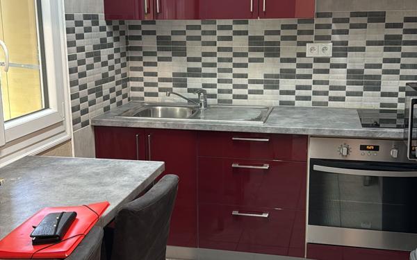 Appartement à louer    2 pièces • 27 m2 Bobigny