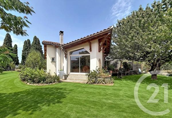 Maison à vendre  8 pièces - 340 m 2   ST GIRONS  - 09