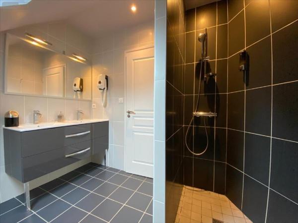 Fonds et/ou murs commerciaux à vendre à Mandailles-Saint-Julien dans le Cantal (15590), ref : 15061-1015625