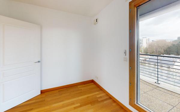 Appartement à louer    5 pièces • 119,33 m2 Saint-Étienne