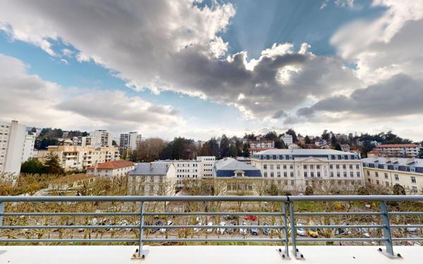 Appartement à louer    5 pièces • 119,33 m2 Saint-Étienne