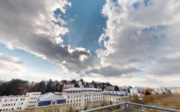 Appartement à louer    5 pièces • 119,33 m2 Saint-Étienne
