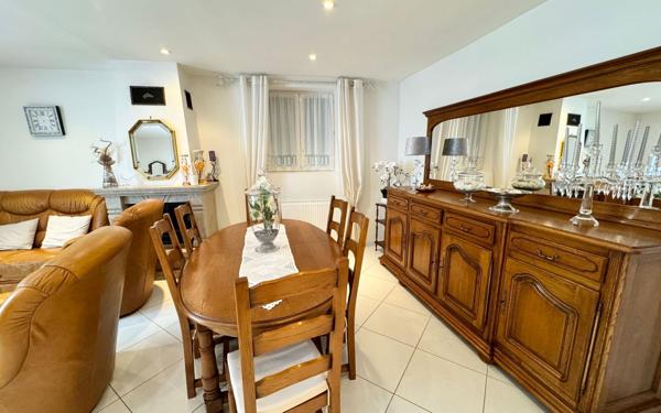 Maison à vendre    5 pièces •  Saran