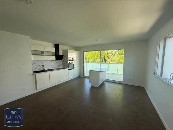 Appartement à louer 3 pièces 64.39m² Ferney-Voltaire (01210)