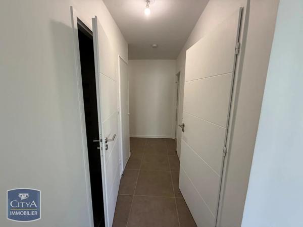 Appartement à louer 3 pièces 64.39m² Ferney-Voltaire (01210)
