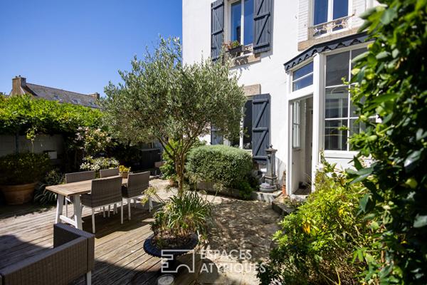 Maison 1930 et son jardin secret à quelques pas du port