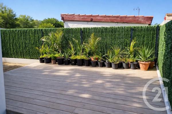 Maison à vendre  4 pièces - 103,23 m 2   STE MARIE LA MER  - 66