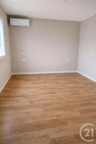 Maison à vendre  4 pièces - 103,23 m 2   STE MARIE LA MER  - 66