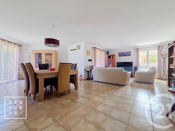 Maison à vendre  5 pièces - 161 m 2   TOULOUGES  - 66