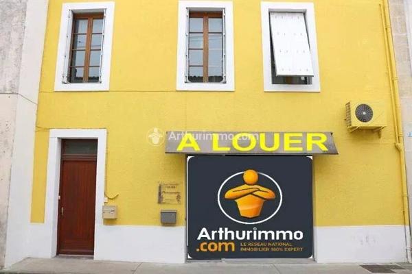 Location Local commercial 98 m2 à Matha