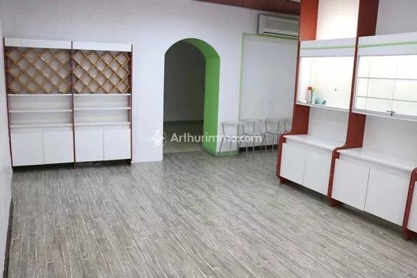 Location Local commercial 98 m2 à Matha