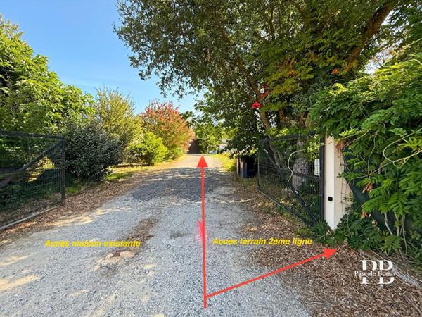 TERRAIN CONSTRUCTIBLE 742m2 NON VIABILISE