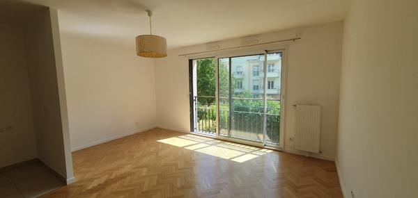 2 Boulevard Olov Palme / Résidence Récente