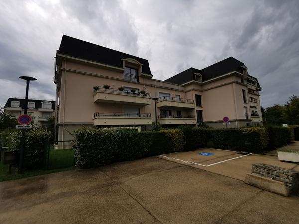 2 Boulevard Olov Palme / Résidence Récente