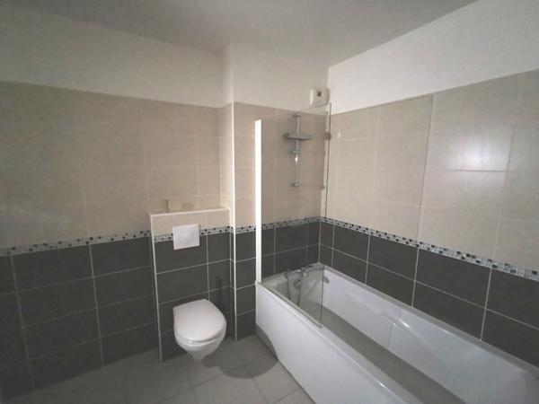 2 Boulevard Olov Palme / Résidence Récente