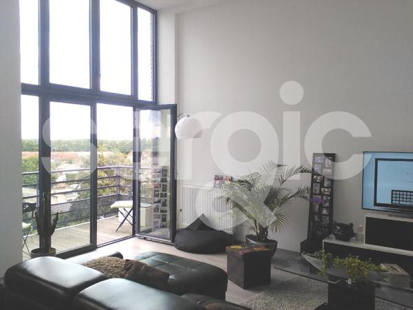 Location 3 Pieces 82 59260 Lille 15 0159 01 3074