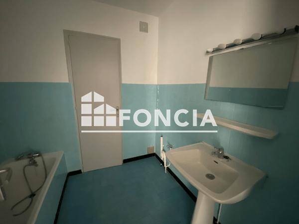 Location Appartement 3 pièces 66.94 m² - 9 BIS RUE BOUTIN Bordeaux 33000