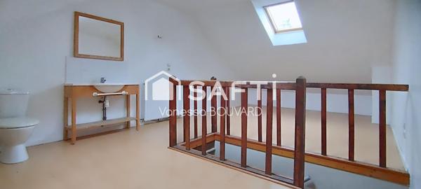 Maison mitoyenne rénovée avec jardin et sous-sol aménagé