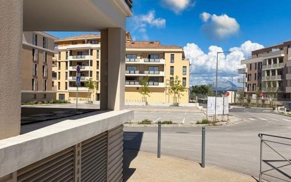 Appartement à vendre    2 pièces • 43,15 m2 Aix-en-Provence