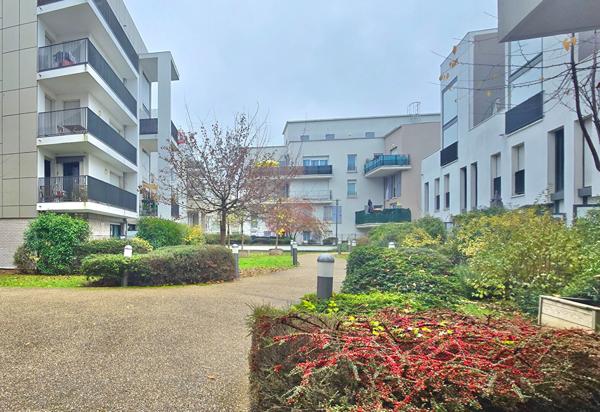 APPARTEMENT RÉCENT 2 PIÈCES 41 M² À ATHIS-MONS, AVEC BALCON PROCHE GARE