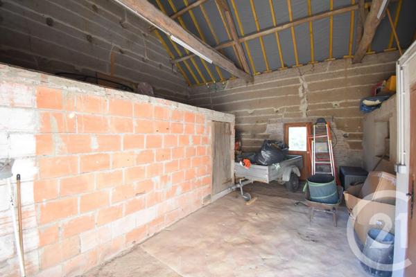 Maison à vendre  5 pièces - 158,61 m 2   VENDAT  - 03