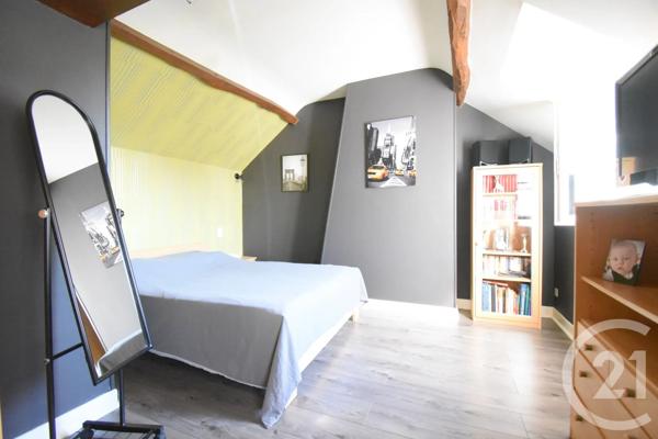 Maison à vendre  5 pièces - 158,61 m 2   VENDAT  - 03